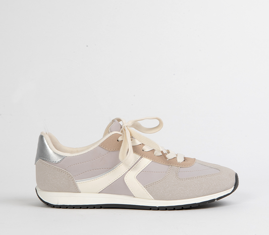 Athleisure sneaker