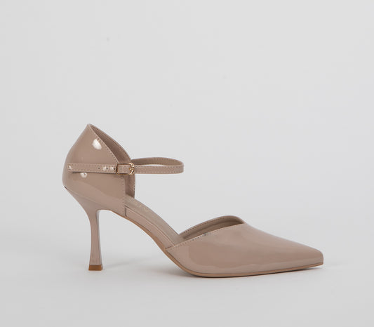 Stiletto Court
