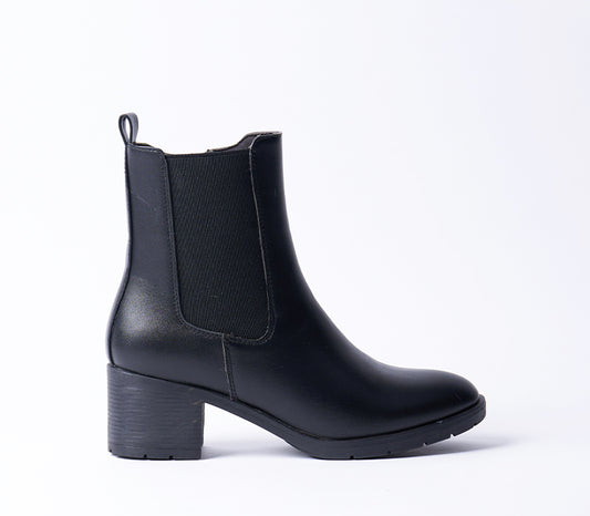 Block heeled ankle boot