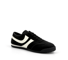 Flat sneaker