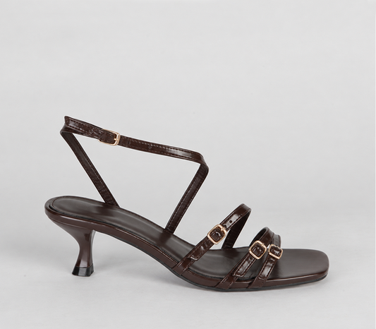 Kitten heel sandal