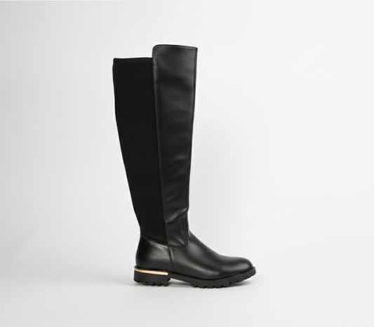 Flat long boot