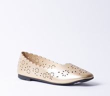 Load image into Gallery viewer, Pump
