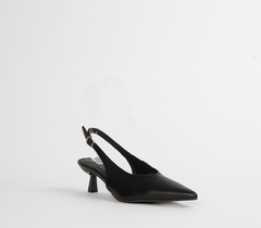 Kitten heel