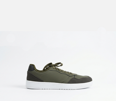 Flatform Sneaker