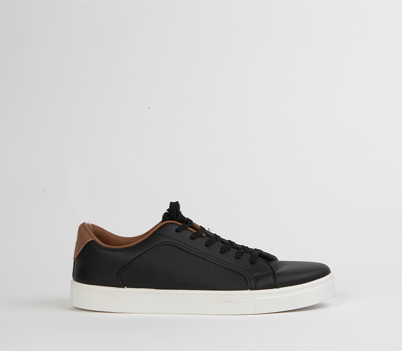 Flat Sneaker