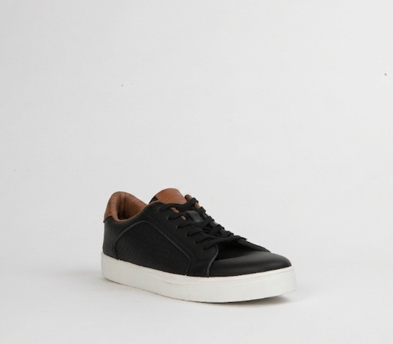 Flat Sneaker