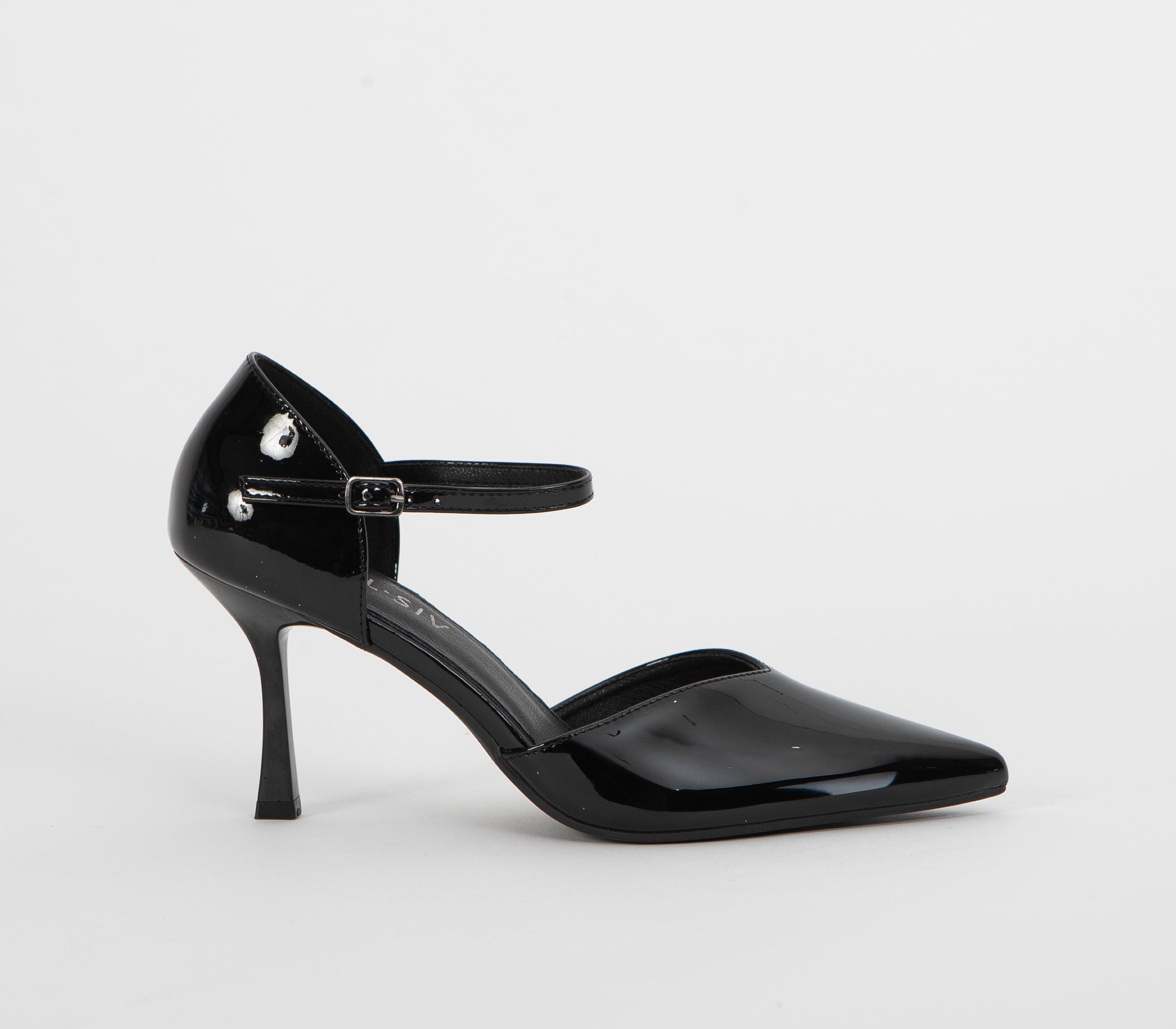 Stiletto Court