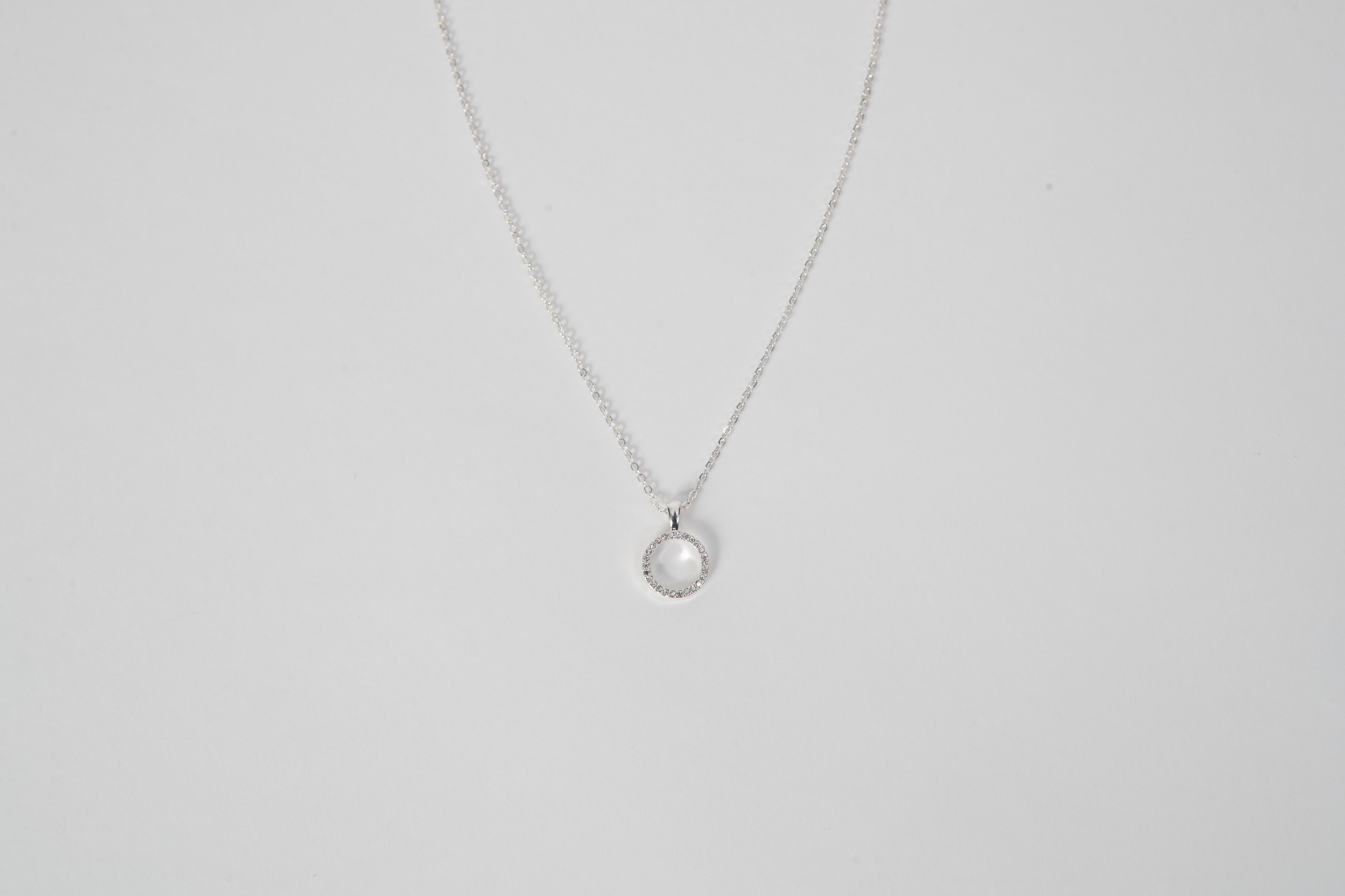 Single Neckless