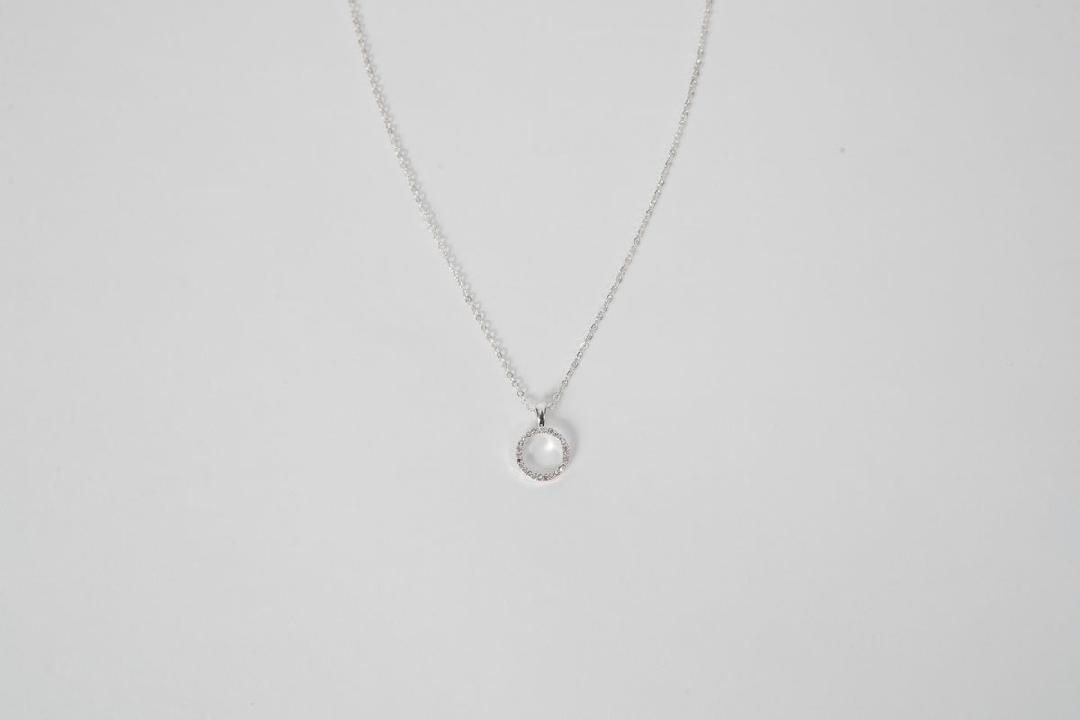 Single Neckless