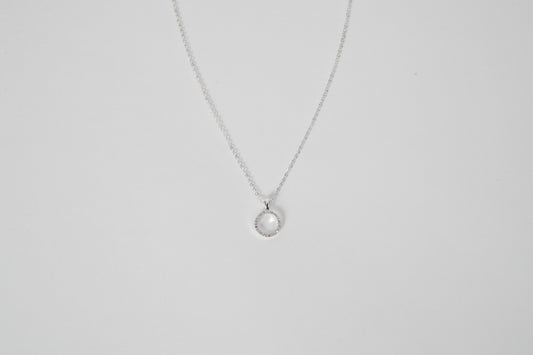Single Neckless