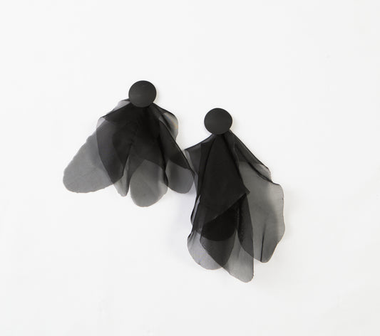 Dangle earrings