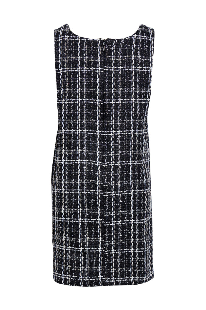 Sleeveless dress