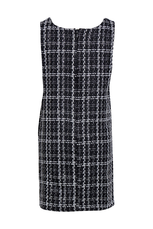 Sleeveless dress
