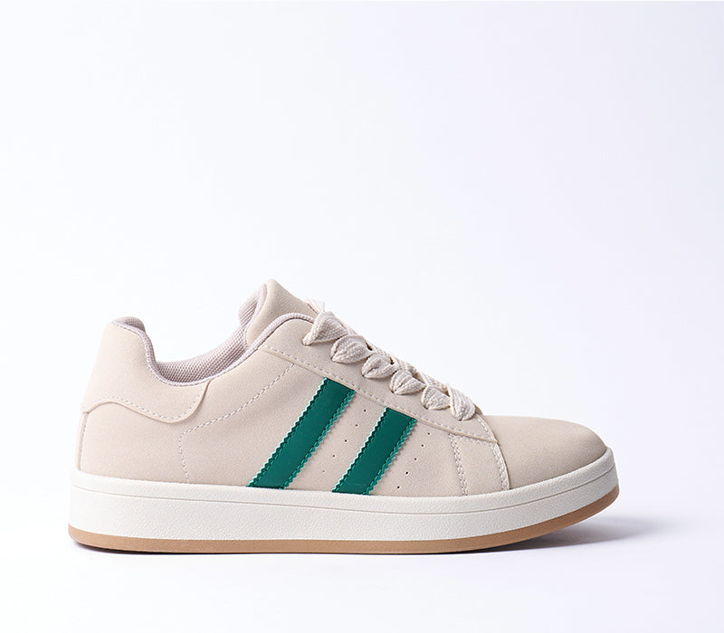 Flat sneaker