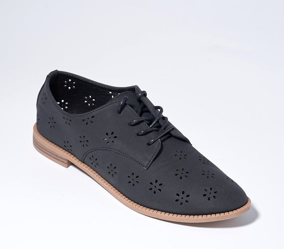 Lace-Up Brogue