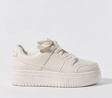 Load image into Gallery viewer, Sneaker
