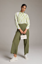 Load image into Gallery viewer, Trousers

