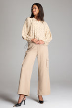 Load image into Gallery viewer, Trousers
