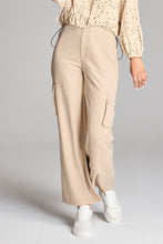 Load image into Gallery viewer, Trousers
