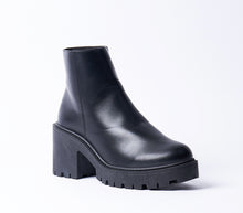 Load image into Gallery viewer, Ankle boot
