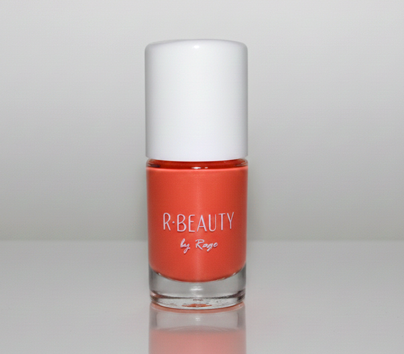 Coral nail polish