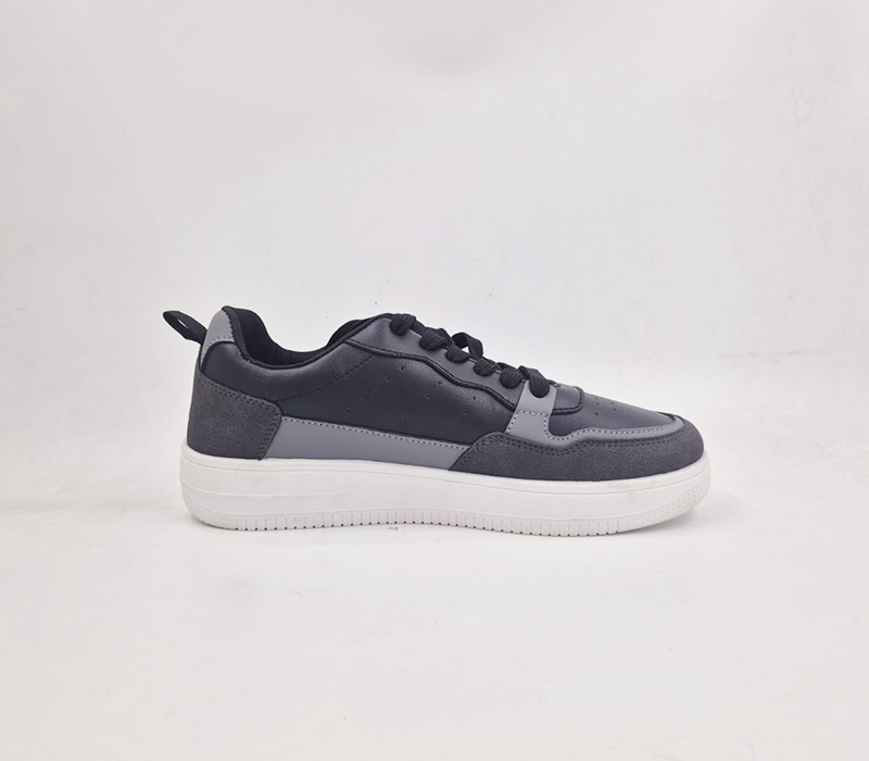 Flat Sneaker