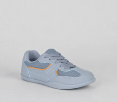 Flat sneaker