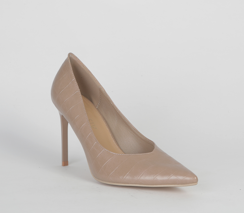 Stiletto Court
