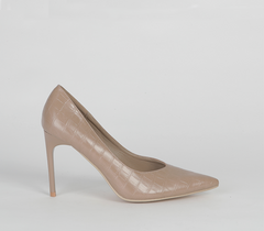 Stiletto Court