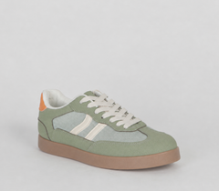 Flat Sneaker