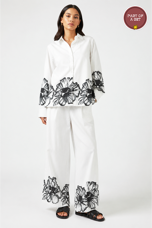 Wide leg trousers