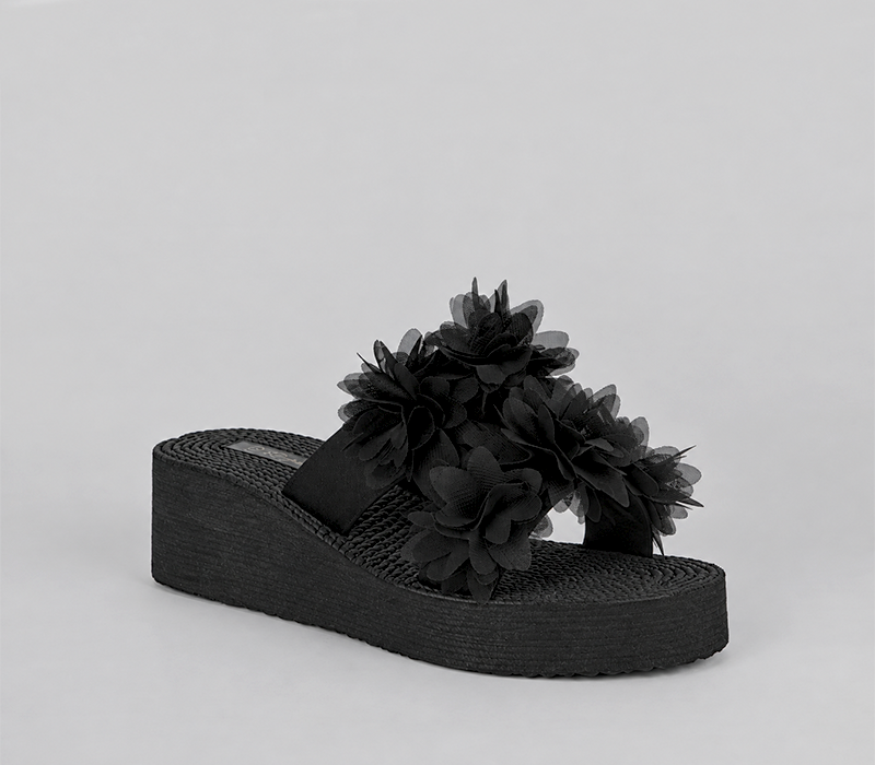 Eva Wedge Slider