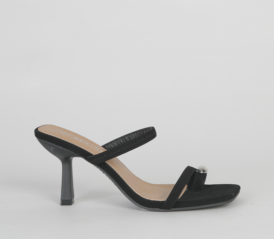 Stiletto Push- In