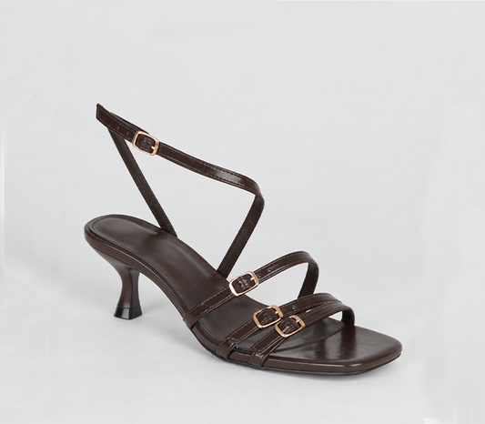 Kitten heel sandal