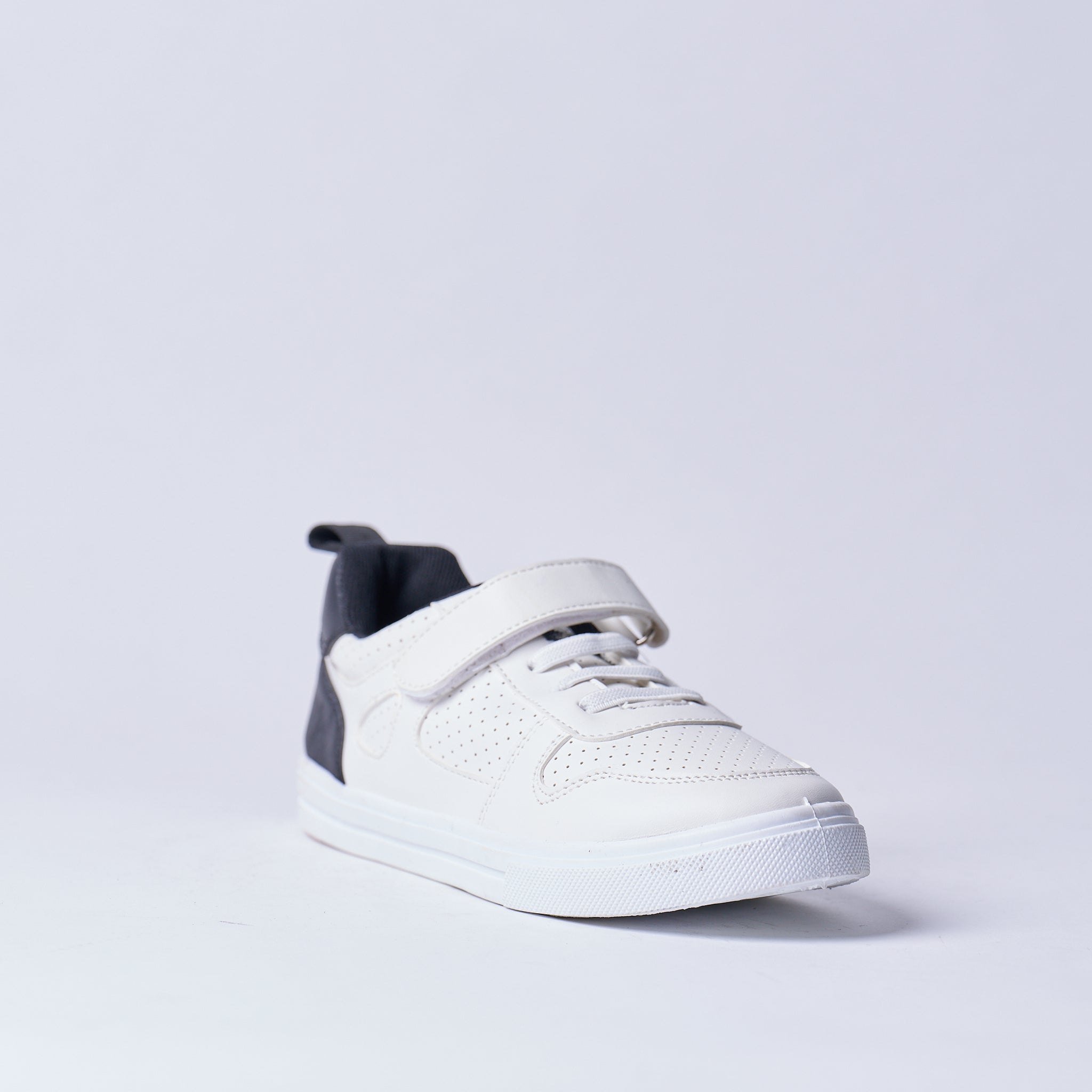 Flat Sneaker