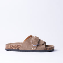 Load image into Gallery viewer, Cork Slider
