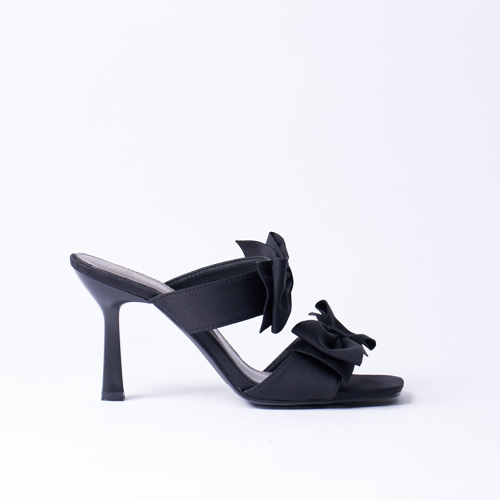 Stiletto push in