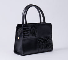 Load image into Gallery viewer, Crossbody bag
