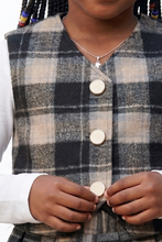 Load image into Gallery viewer, Vest
