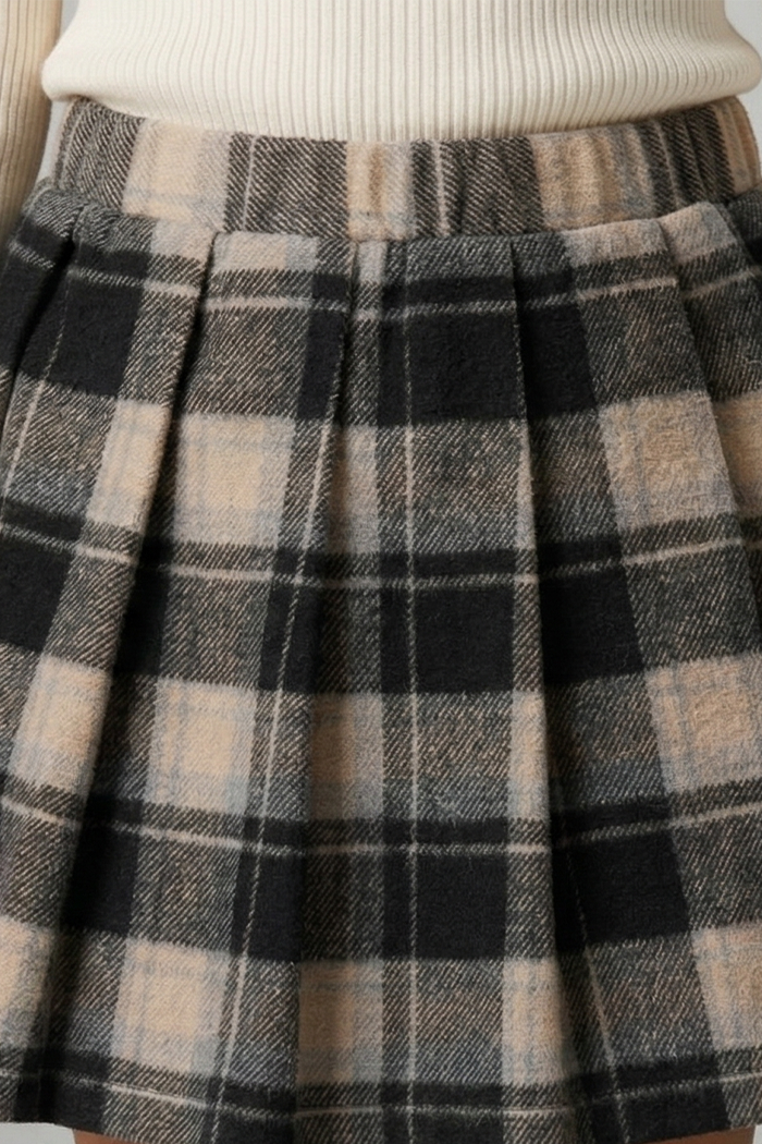 Pleated skirt