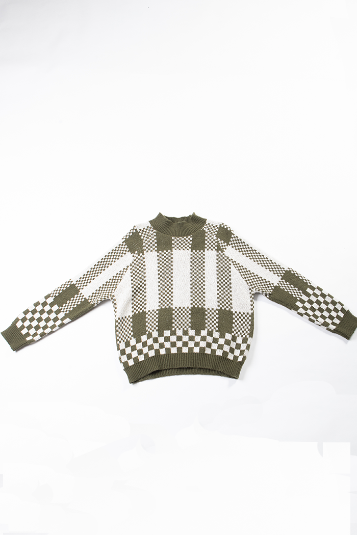 Knit pullover