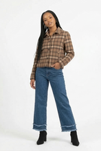 Load image into Gallery viewer, Wide leg jeans
