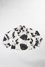 Load image into Gallery viewer, Blouse
