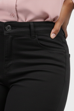 Load image into Gallery viewer, Jeans
