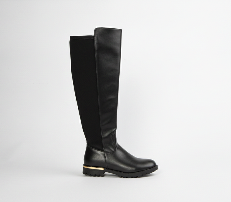Flat long boot