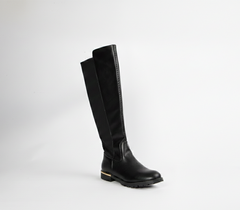 Flat long boot