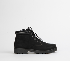 Flat ankle boot