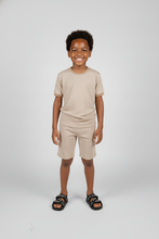 Load image into Gallery viewer, Short
